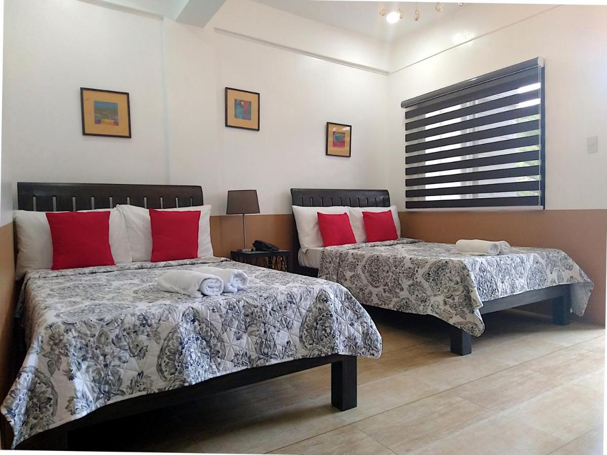 Jil's Apartelle Tagaytay City Bagian luar foto