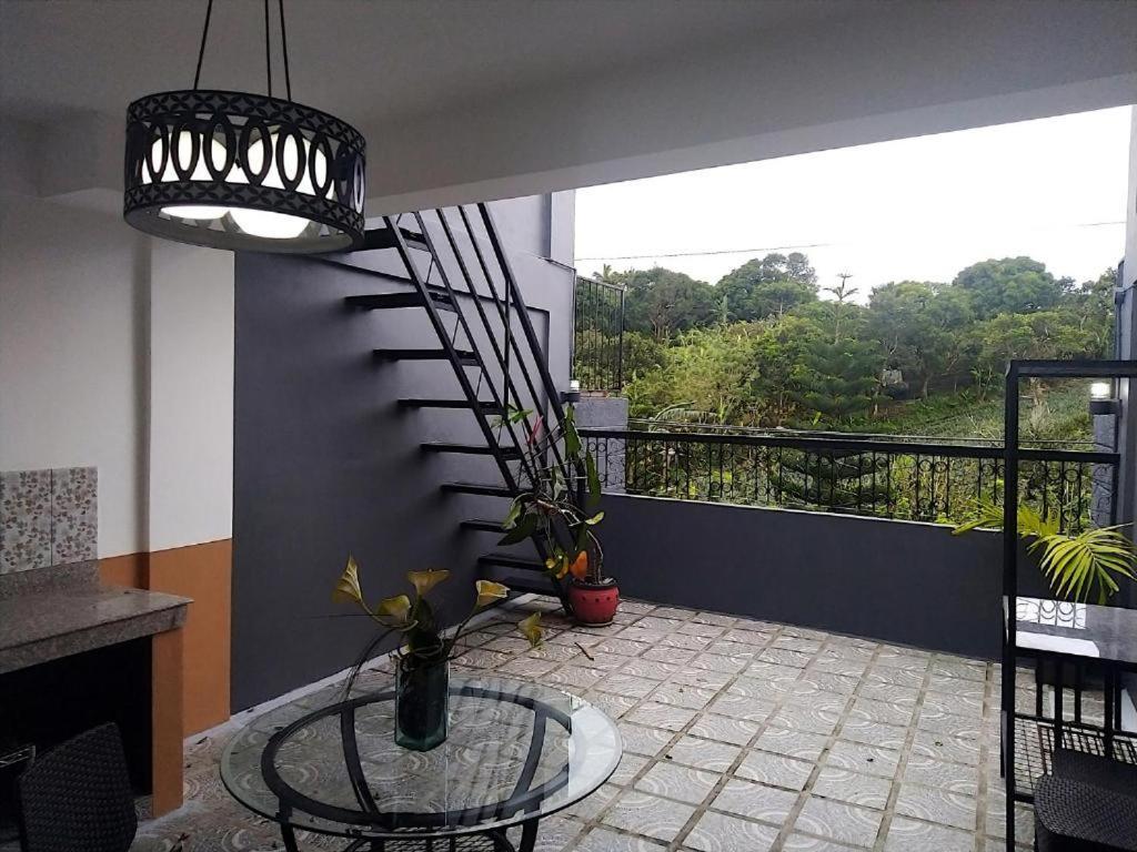 Jil's Apartelle Tagaytay City Bagian luar foto