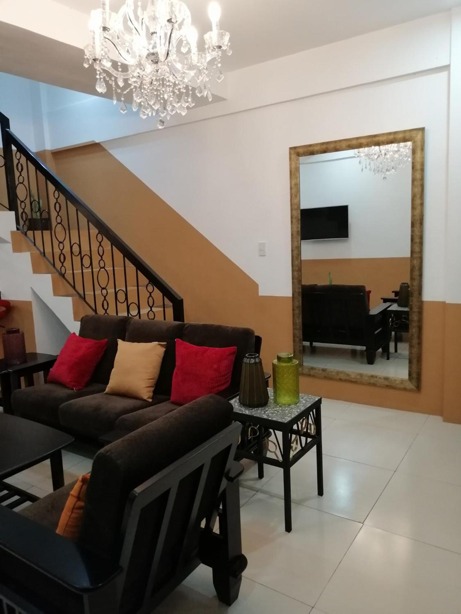 Jil's Apartelle Tagaytay City Bagian luar foto